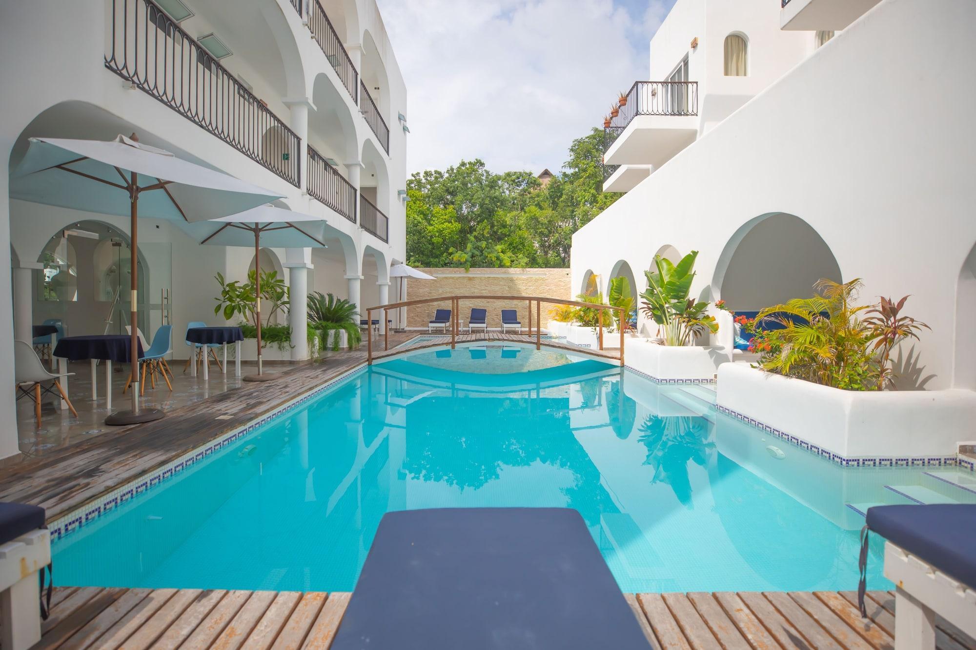 Mediterraneo Hotel Tulum Exterior photo